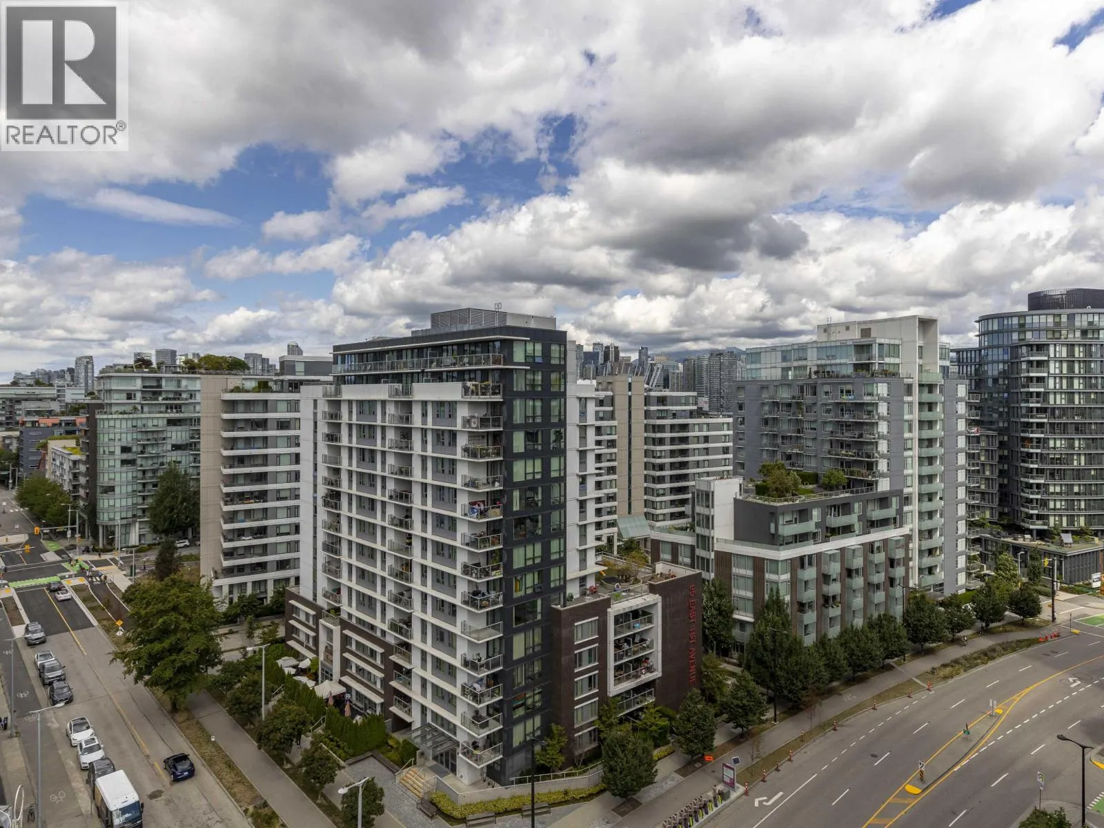 1508 108 E 1ST AVENUE