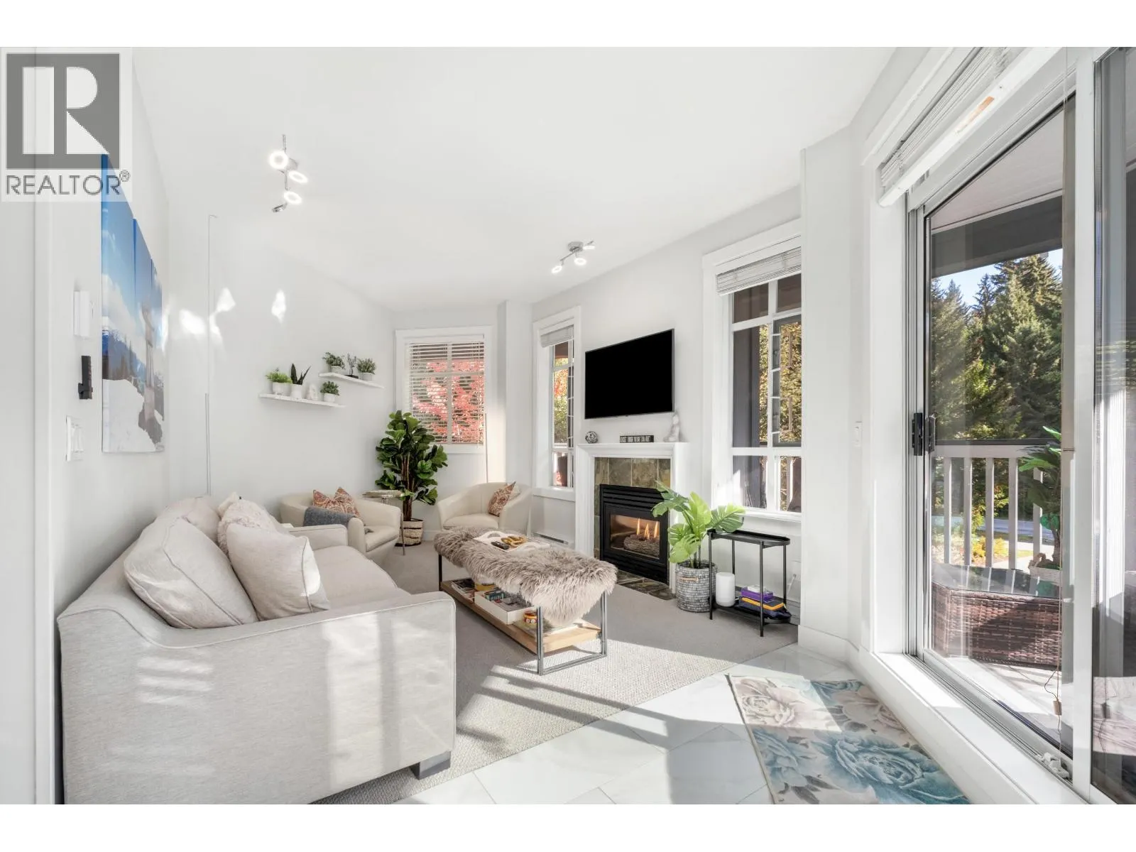 311 4405 BLACKCOMB WAY