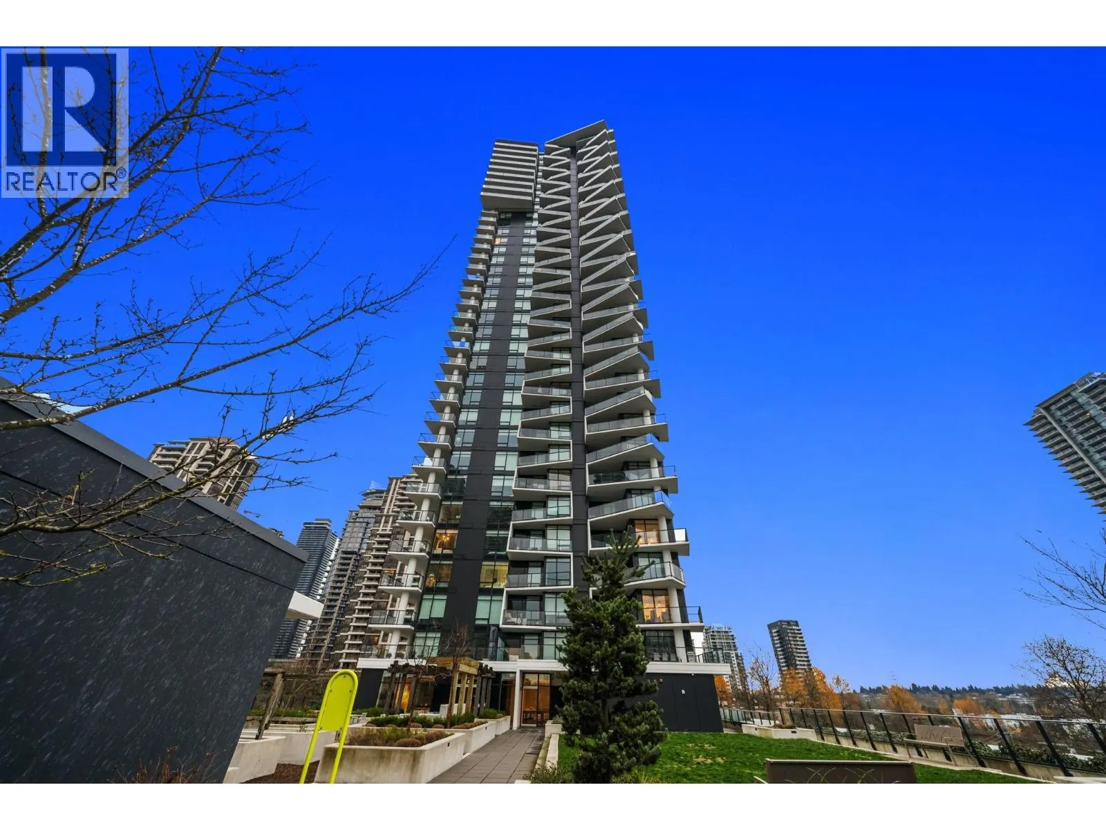2607 2181 MADISON AVENUE