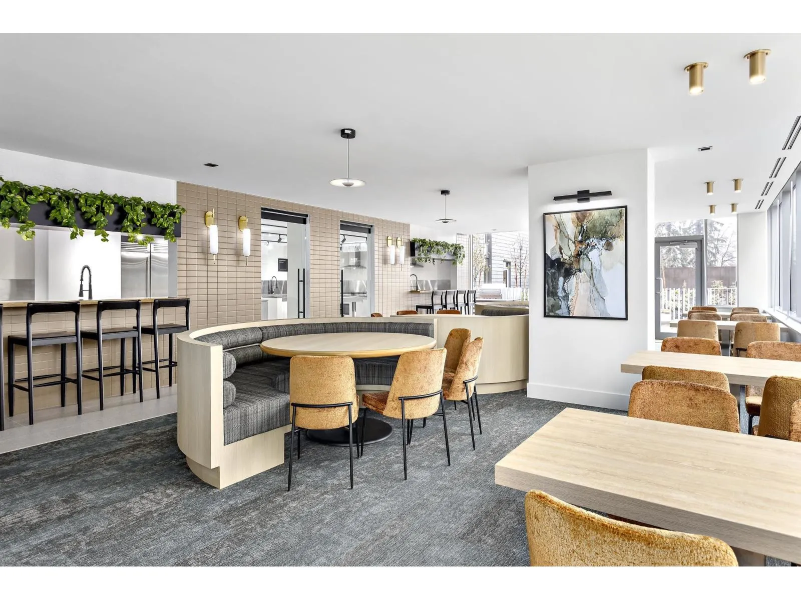 1904 13573 98A AVENUE