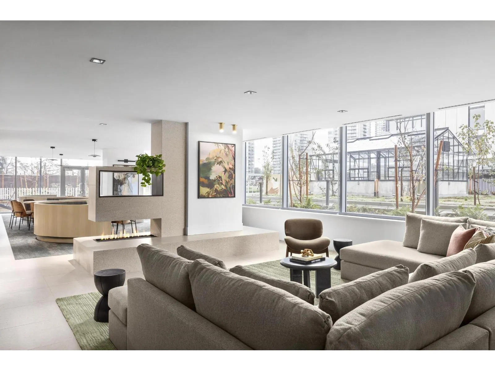 1904 13573 98A AVENUE