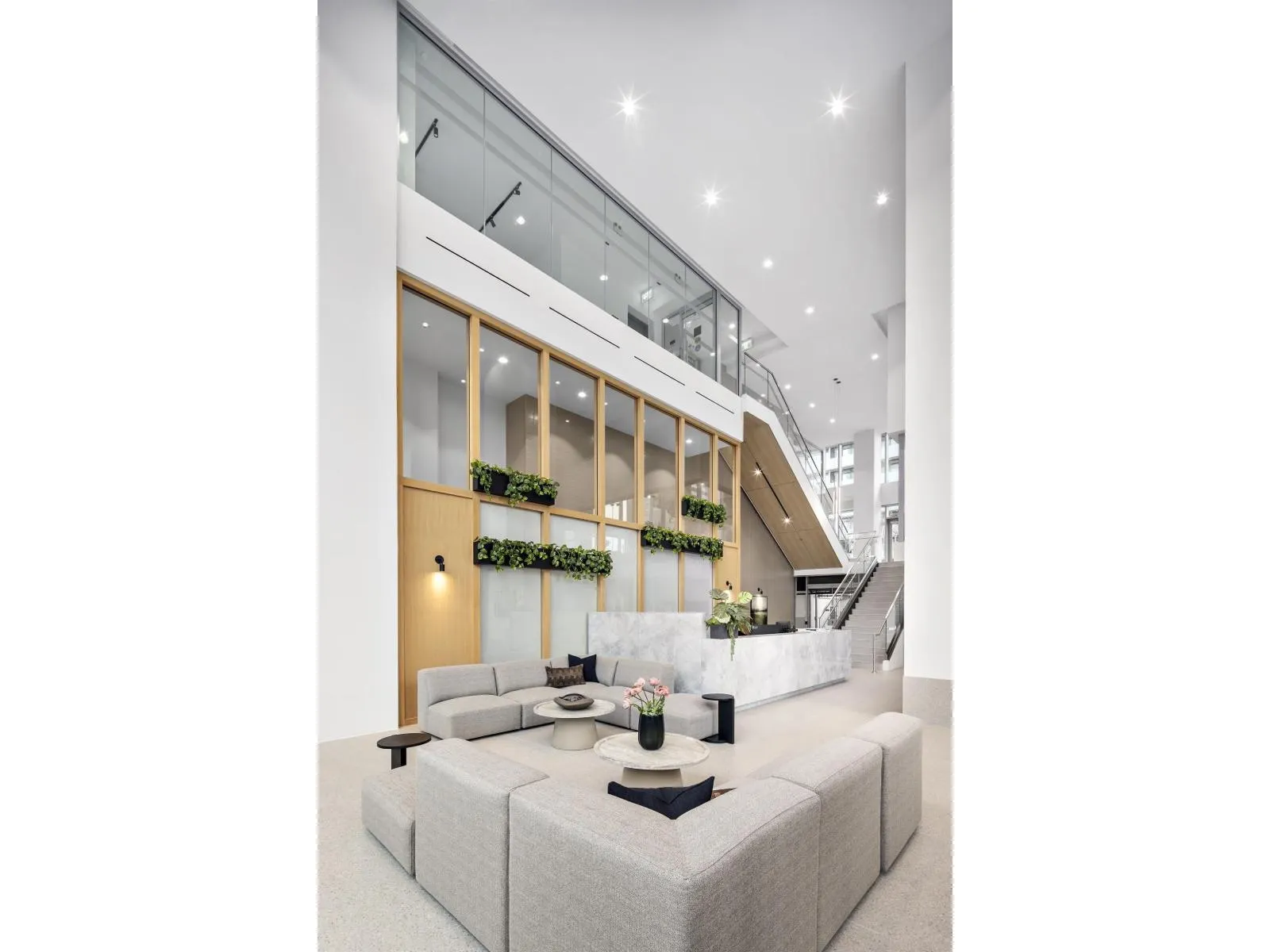 1904 13573 98A AVENUE
