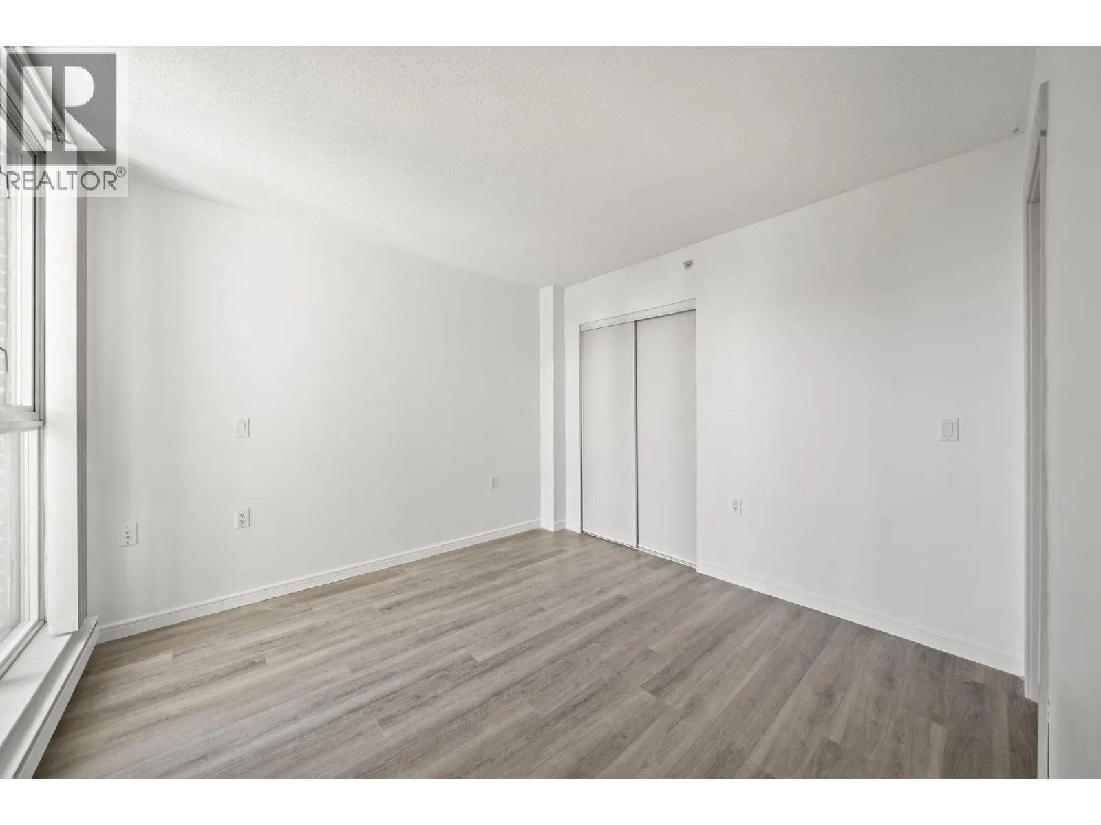 1807 1068 HORNBY STREET