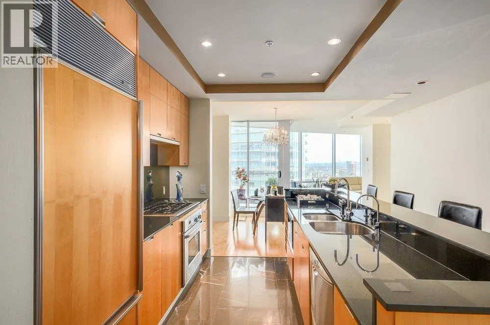 3304 1077 W CORDOVA STREET