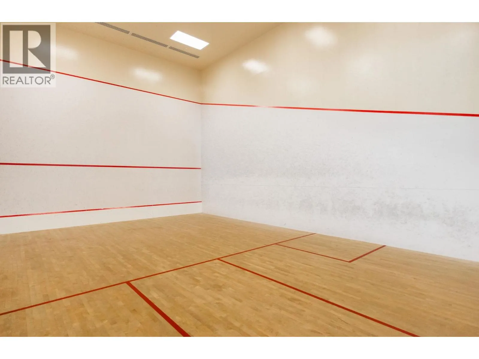 908 1408 STRATHMORE MEWS