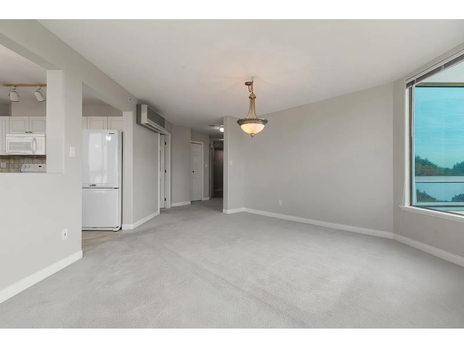 805 33065 MILL LAKE ROAD