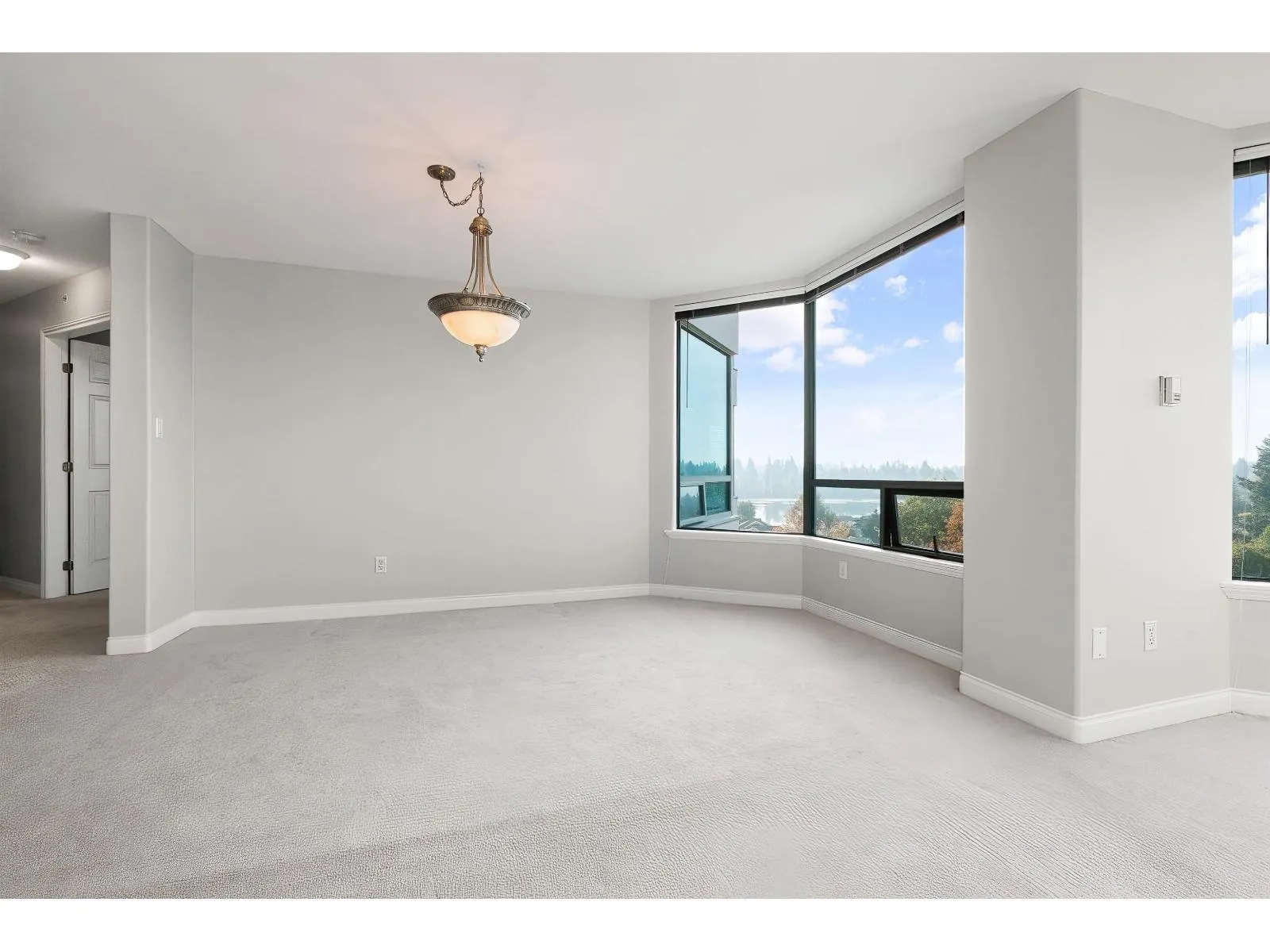 805 33065 MILL LAKE ROAD