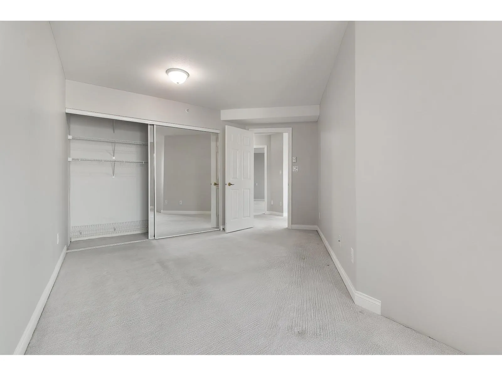 805 33065 MILL LAKE ROAD