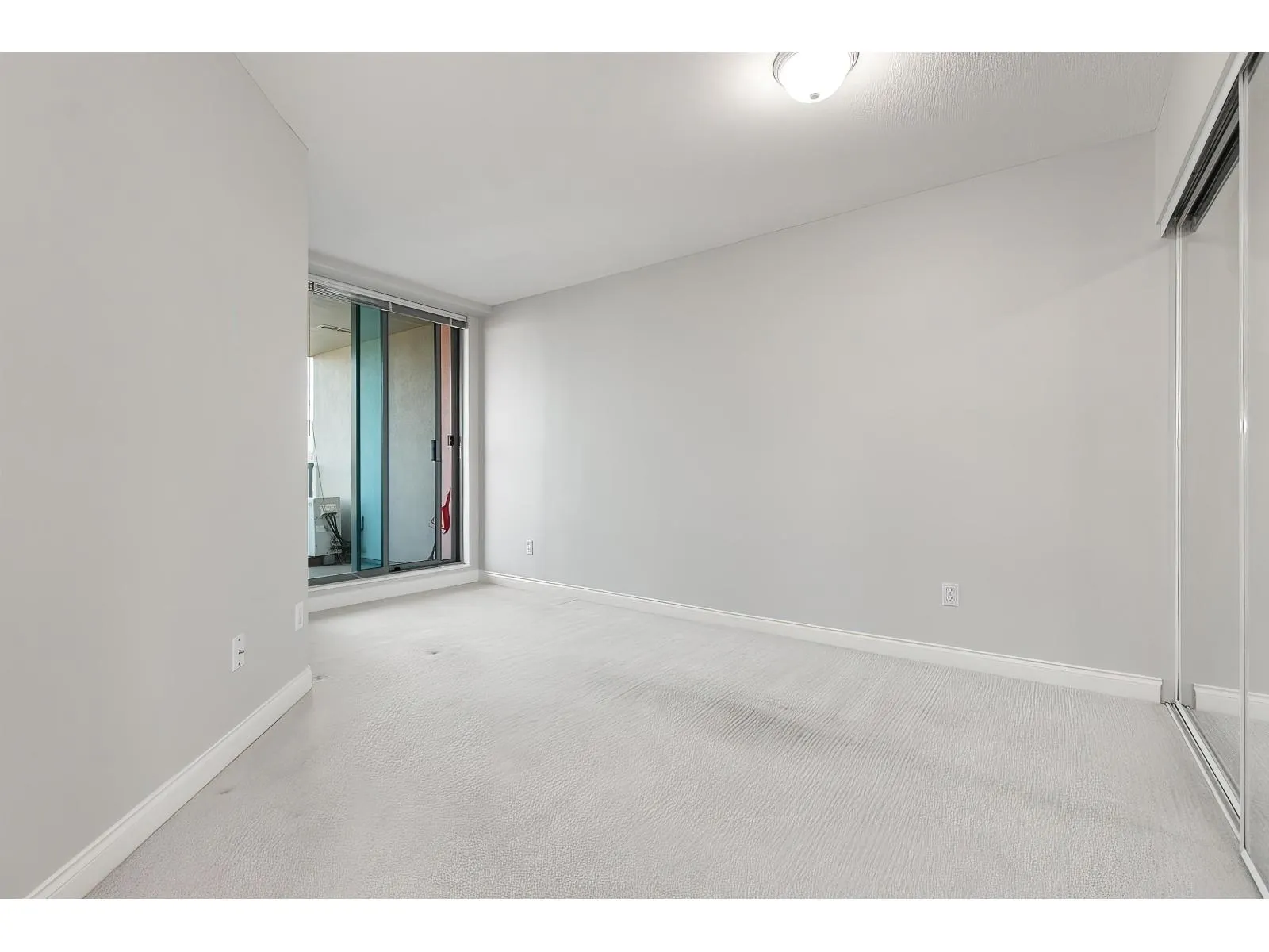 805 33065 MILL LAKE ROAD