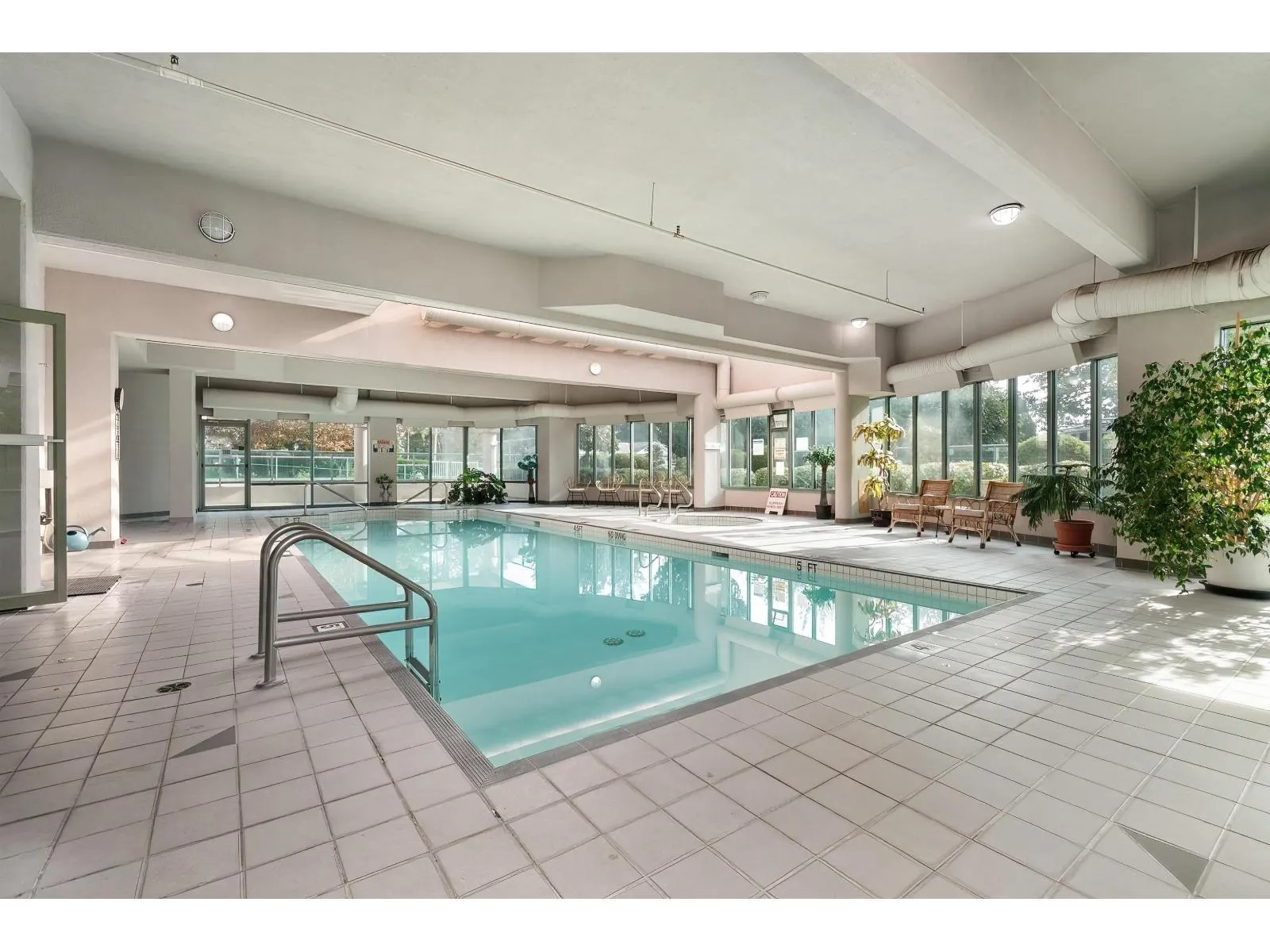 805 33065 MILL LAKE ROAD