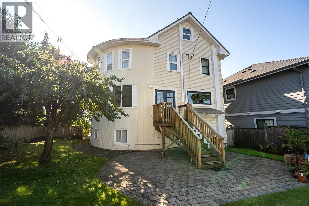 416 W 6TH STREET