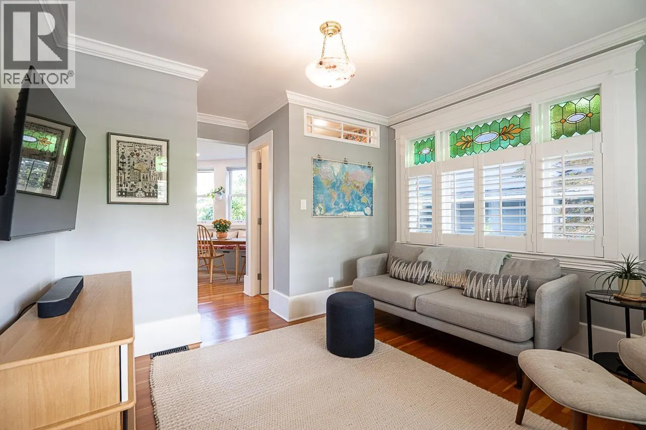 416 W 6TH STREET