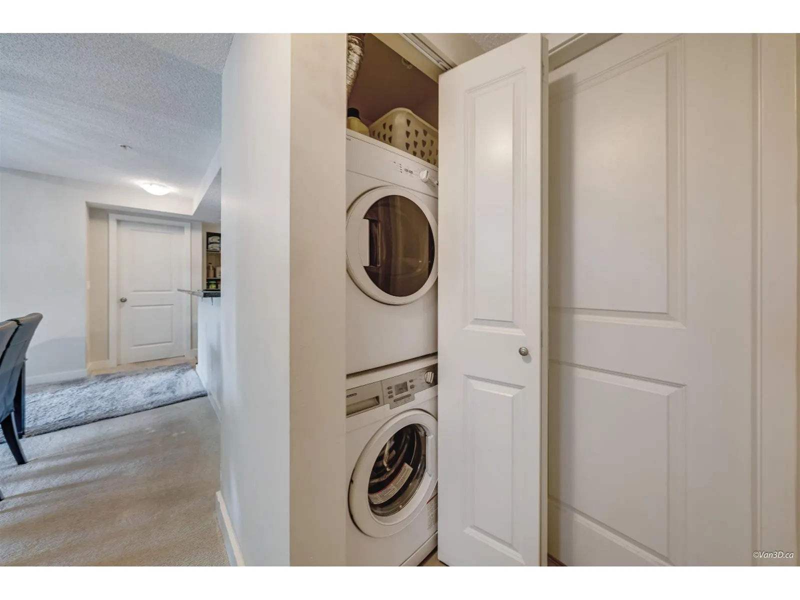 227 10838 CITY PARKWAY
