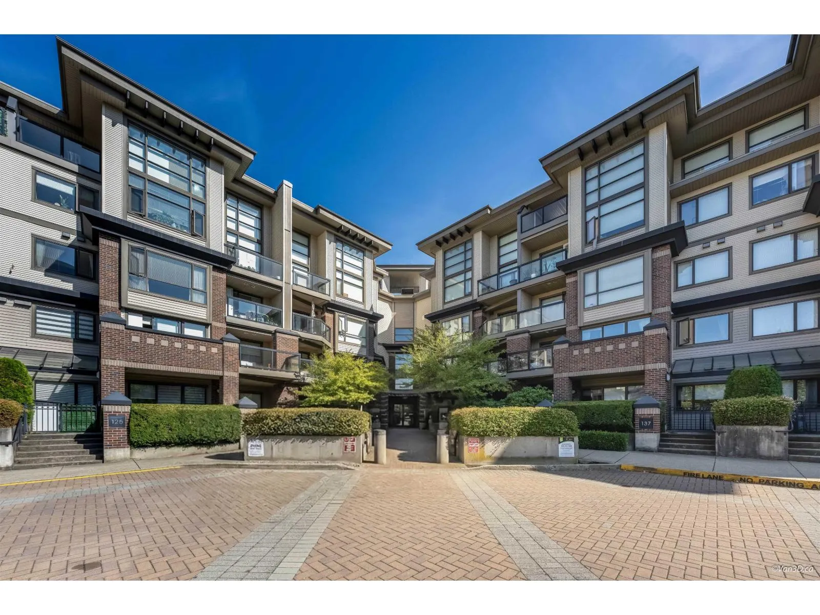 227 10838 CITY PARKWAY