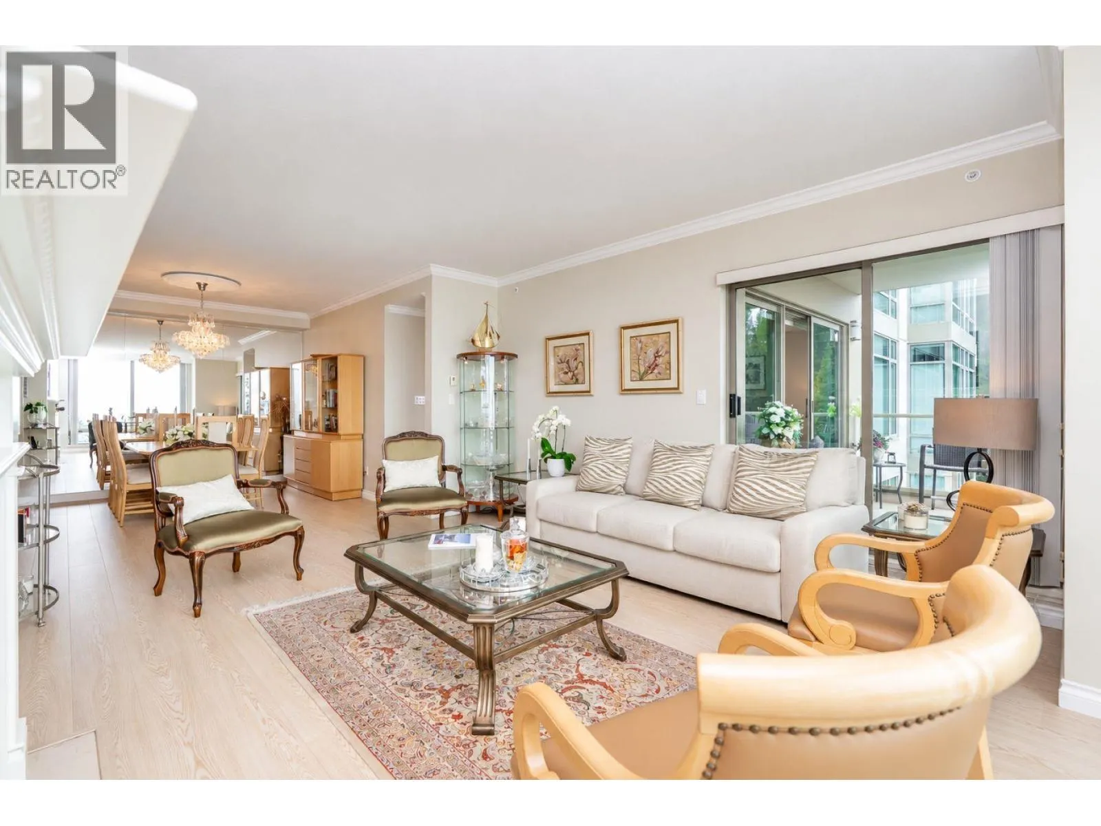 402 3131 DEER RIDGE DRIVE