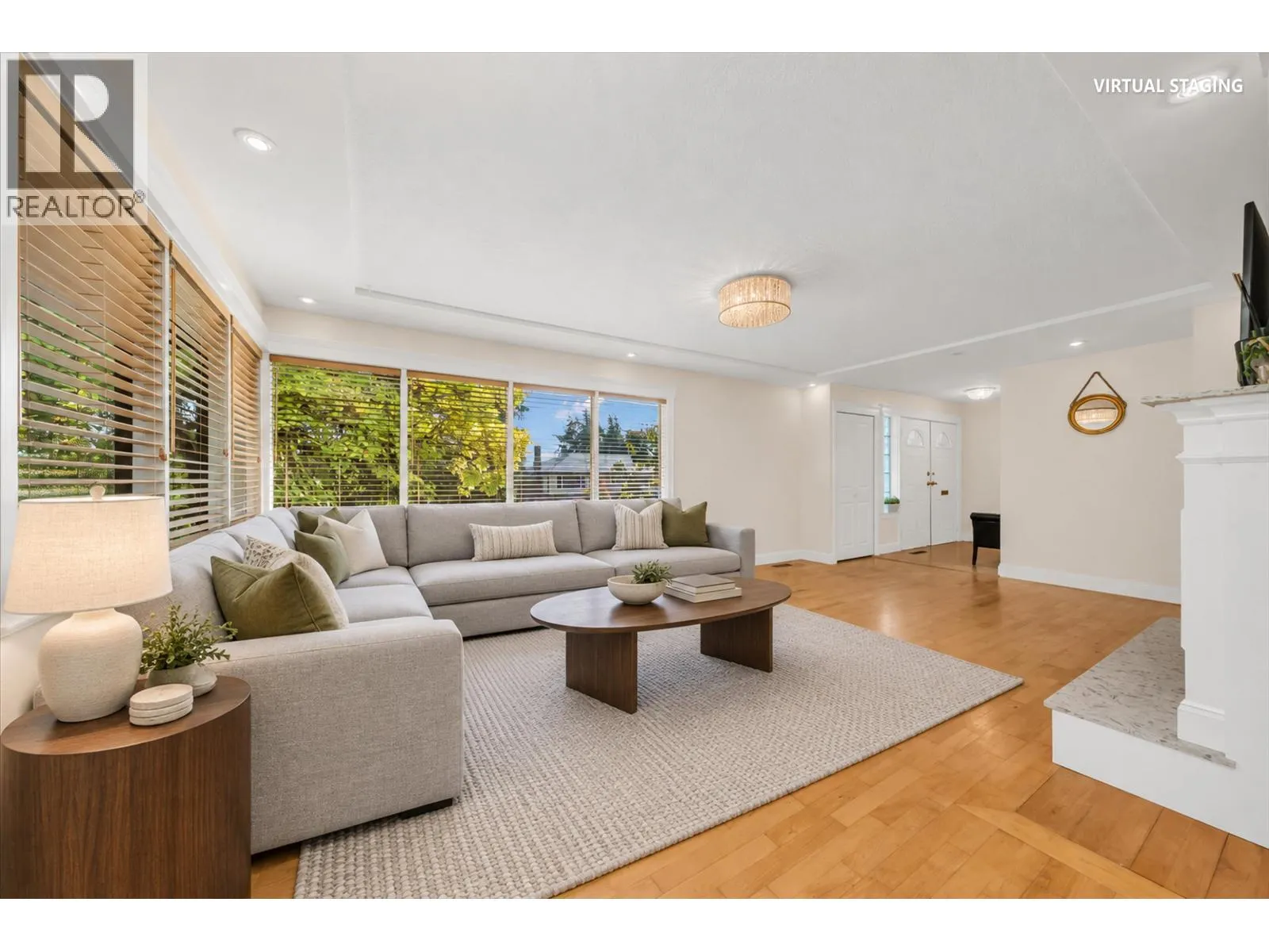 8758 CREST DRIVE