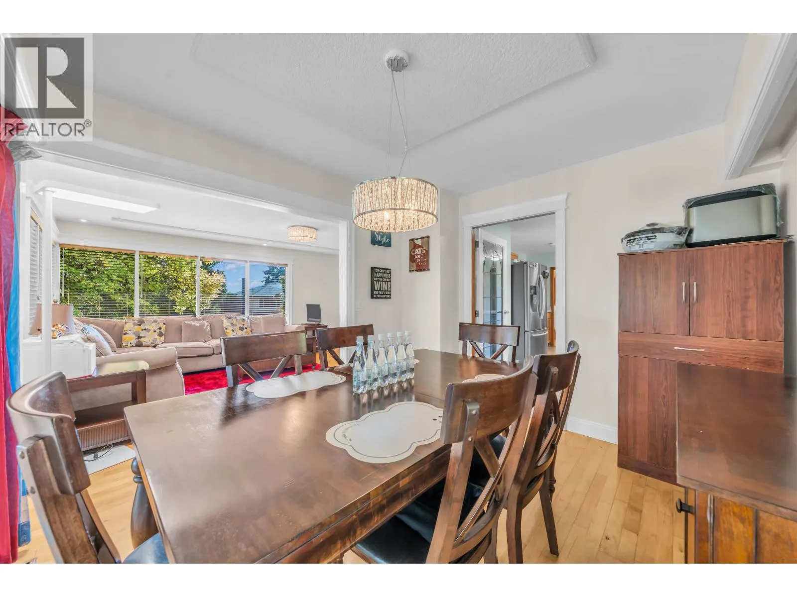 8758 CREST DRIVE