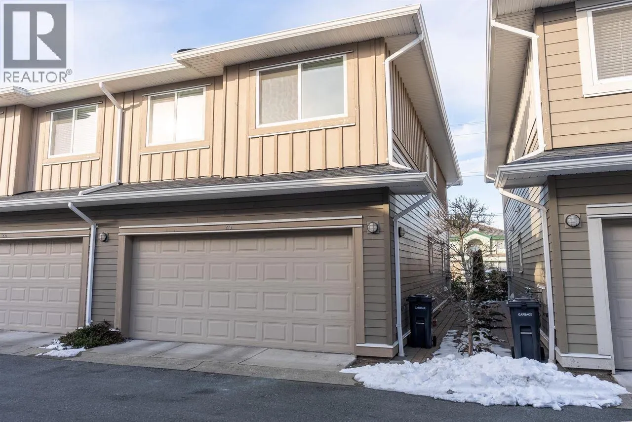 2x 5580 MONCTON STREET