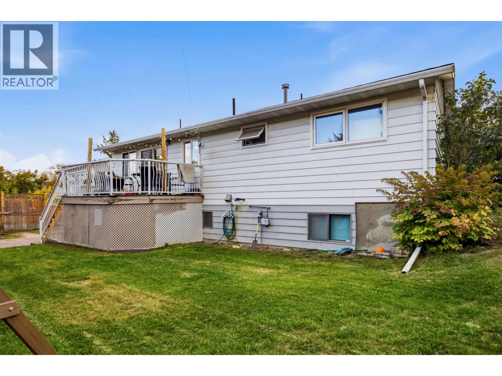 220 CORNWALL CRESCENT