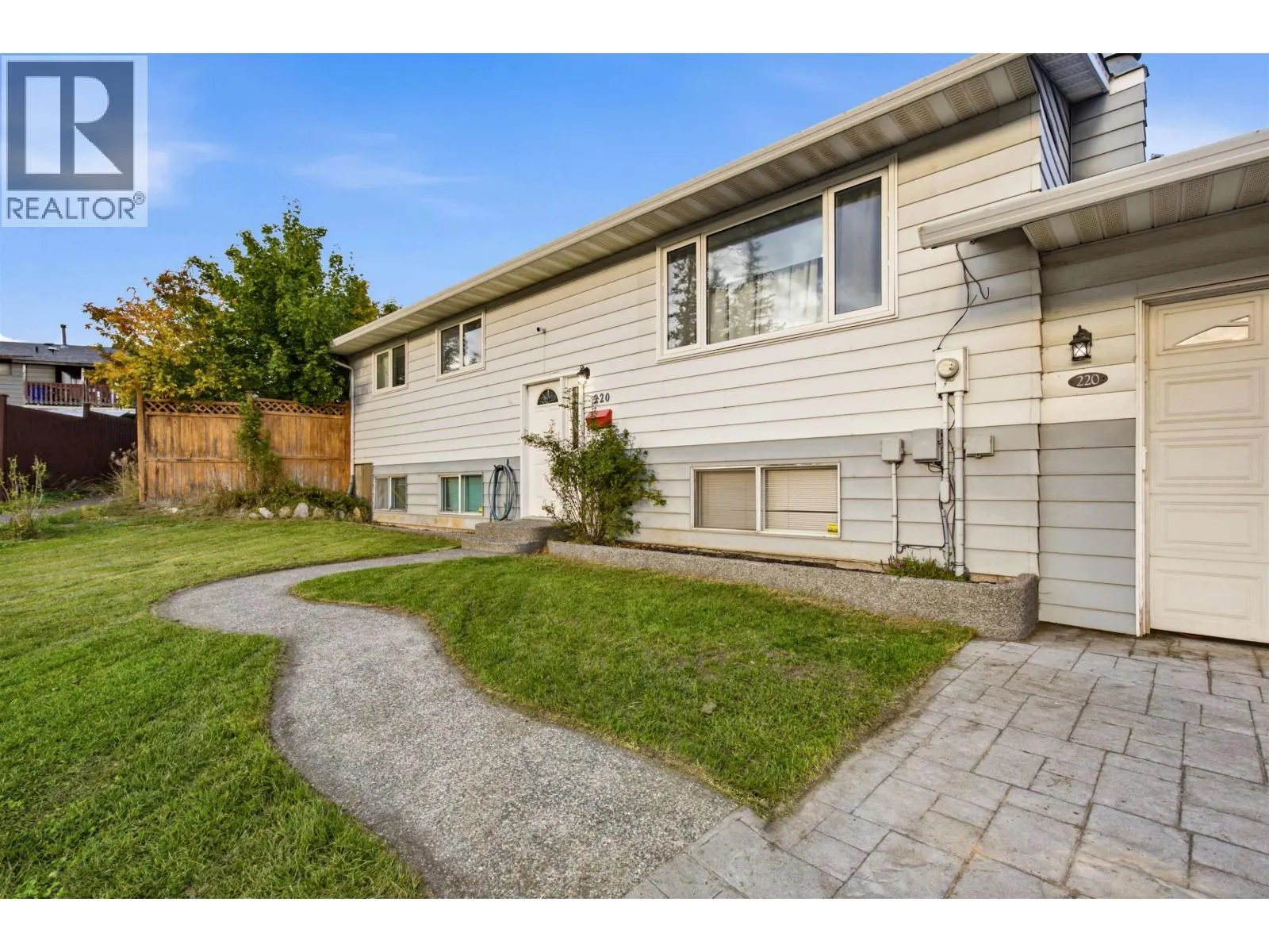 220 CORNWALL CRESCENT