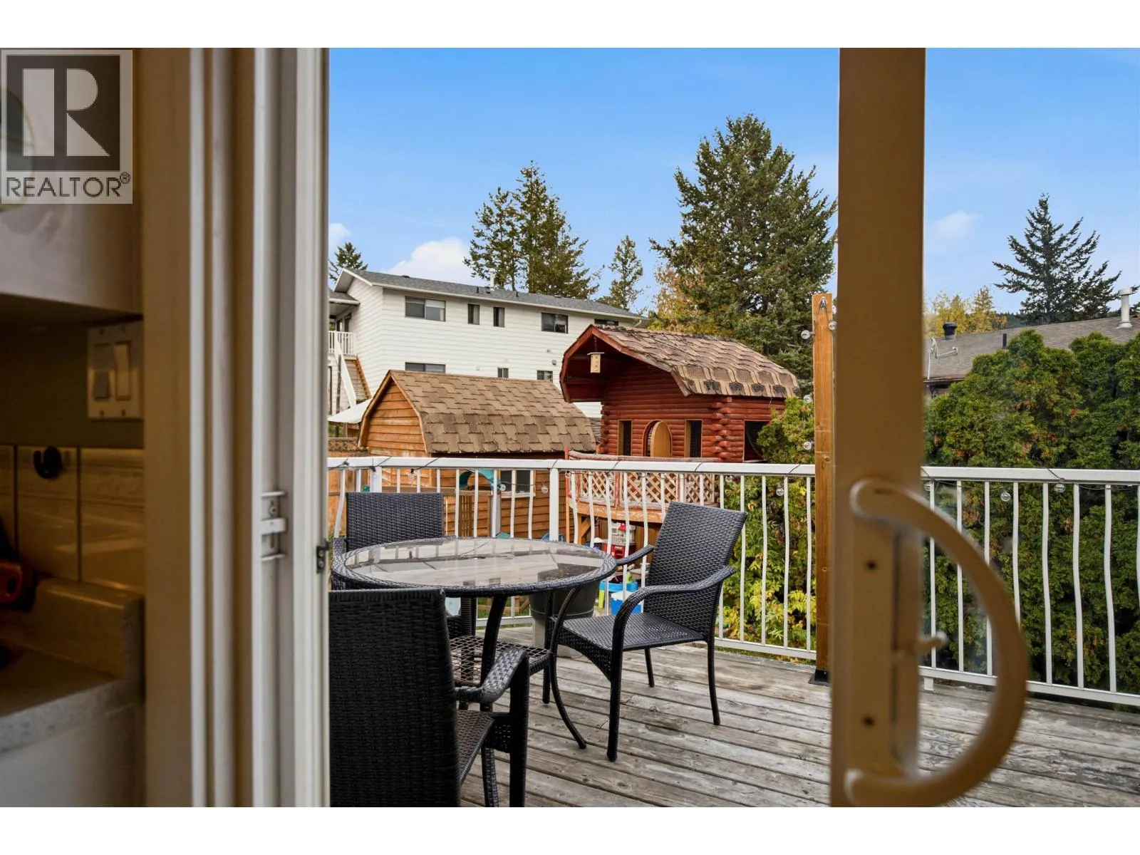 220 CORNWALL CRESCENT