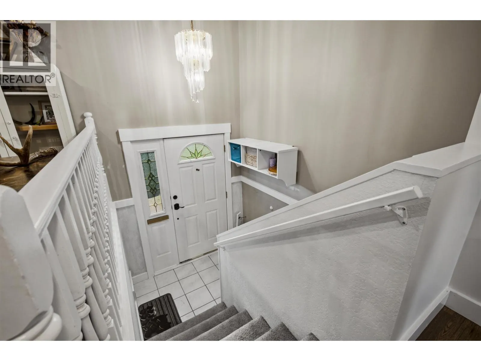 220 CORNWALL CRESCENT