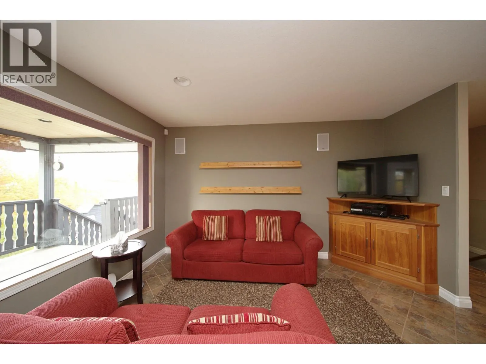 599 PEARKES DRIVE