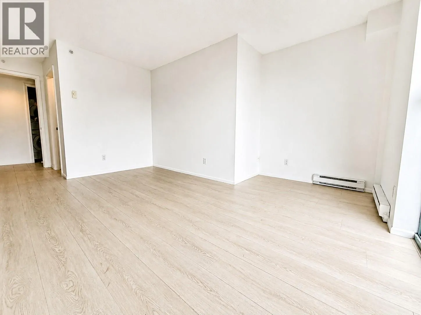 504 1159 MAIN STREET