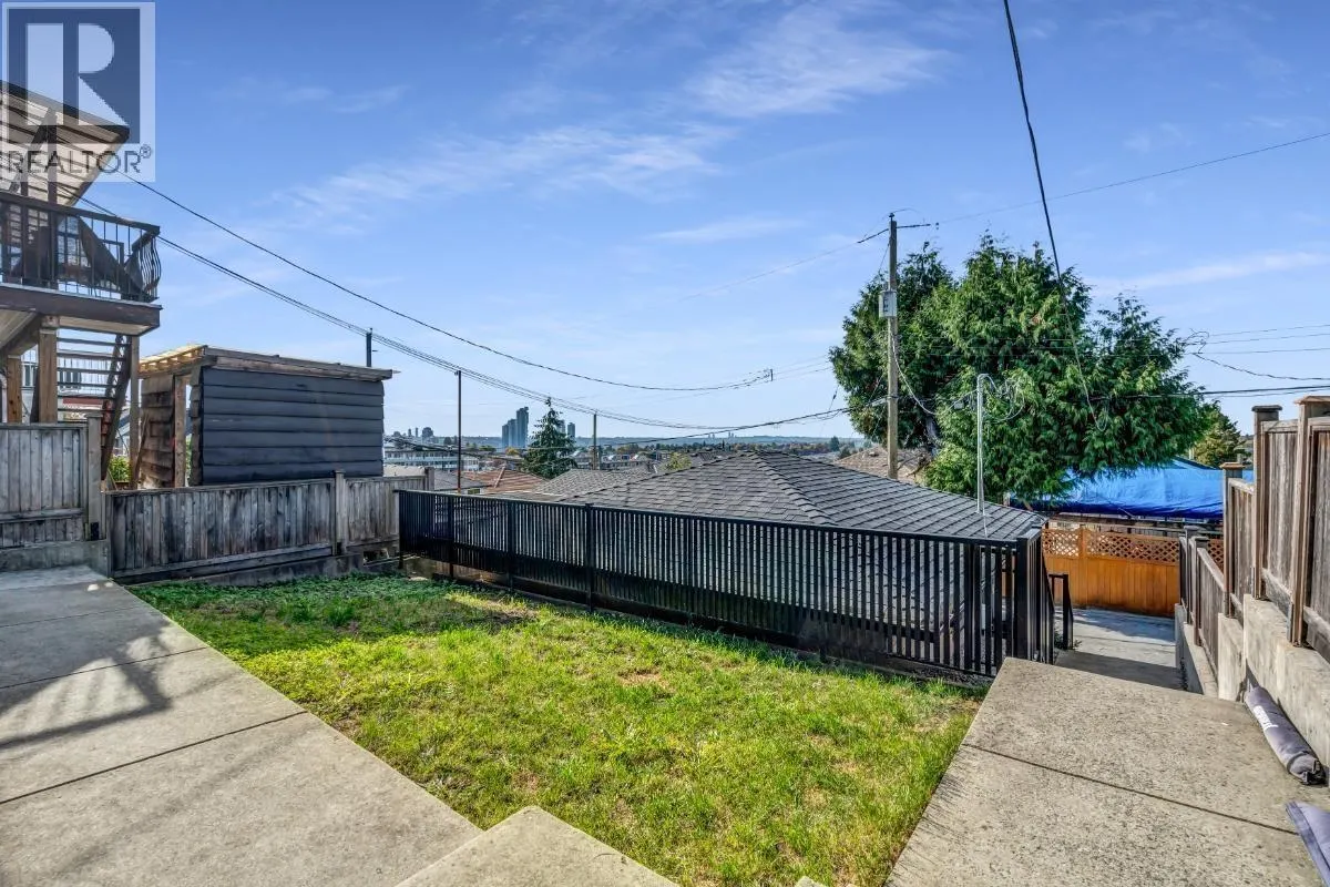 175 DELTA AVENUE