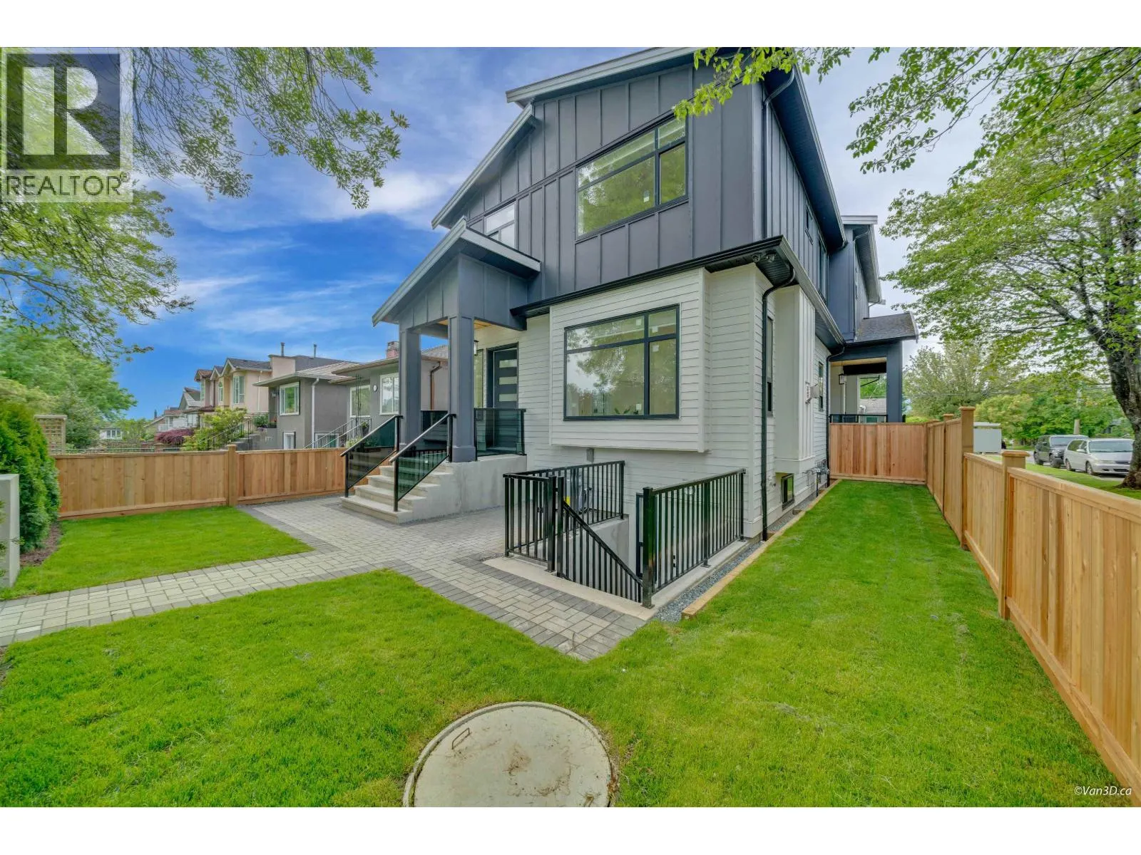 2995 E 17TH AVENUE