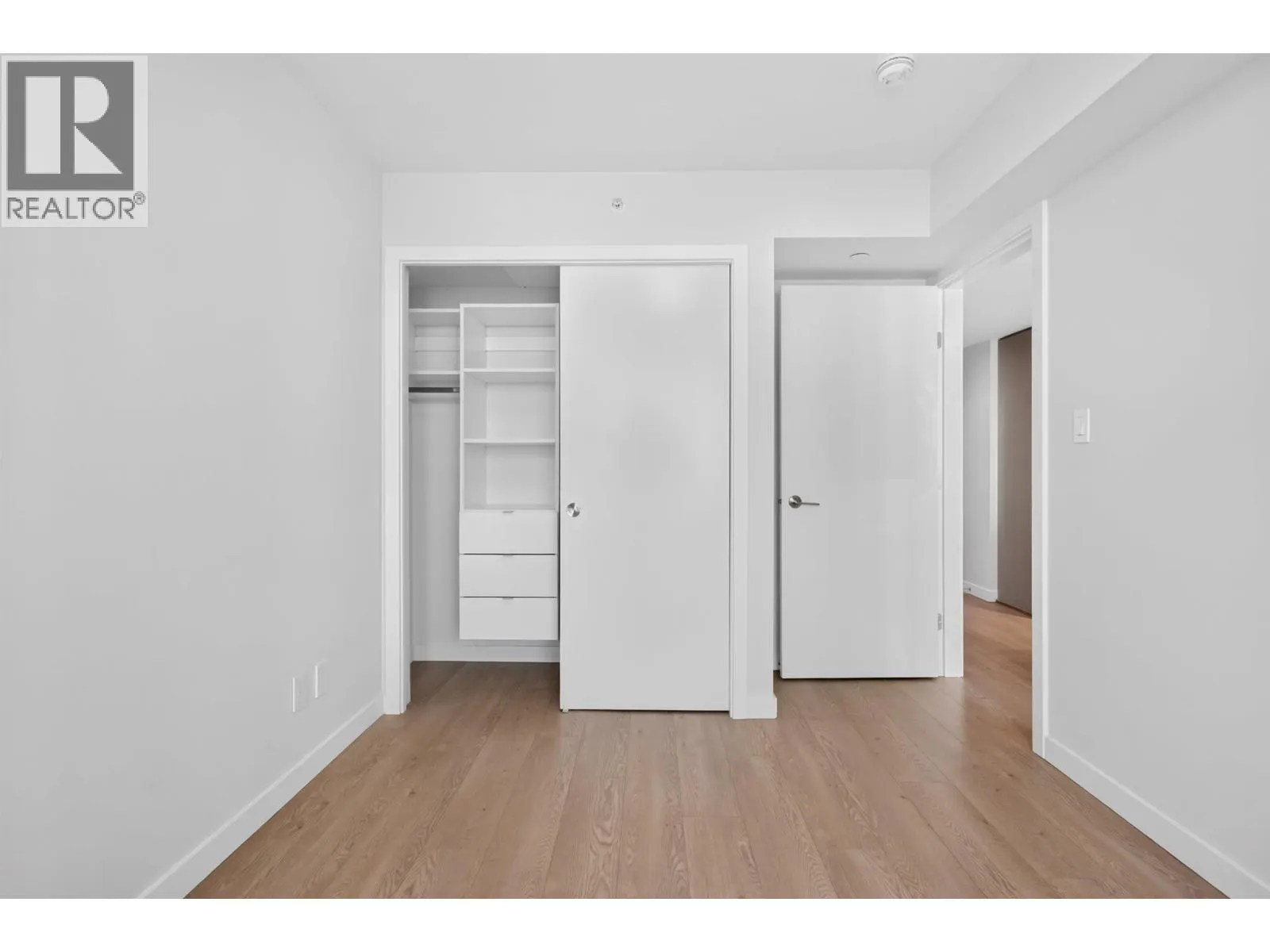1506 8189 CAMBIE STREET