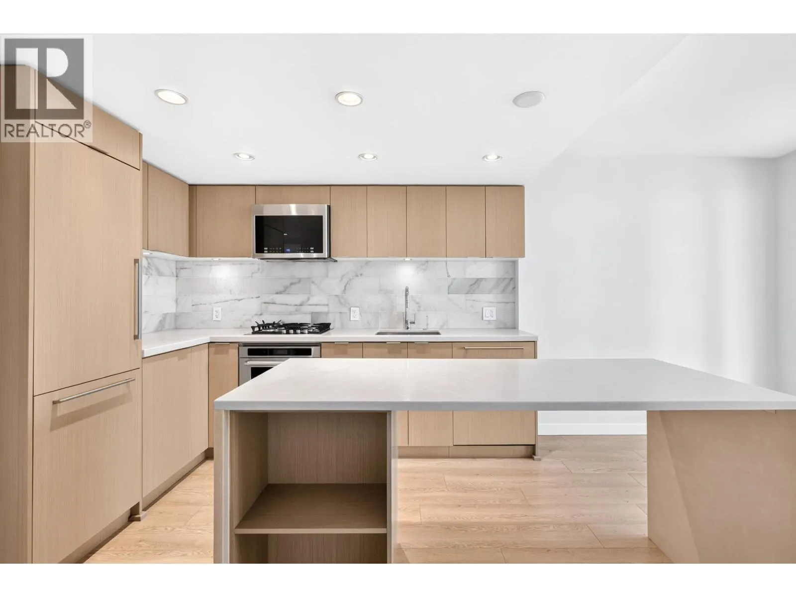 1506 8189 CAMBIE STREET