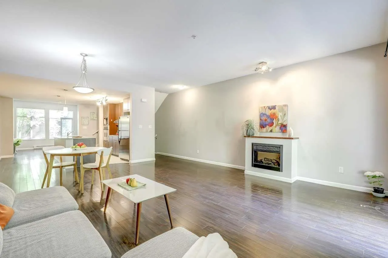 6 10058 153 STREET