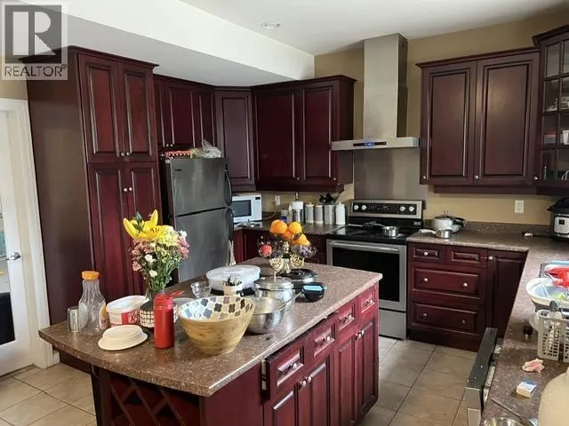 3411 CATALINA CRESCENT