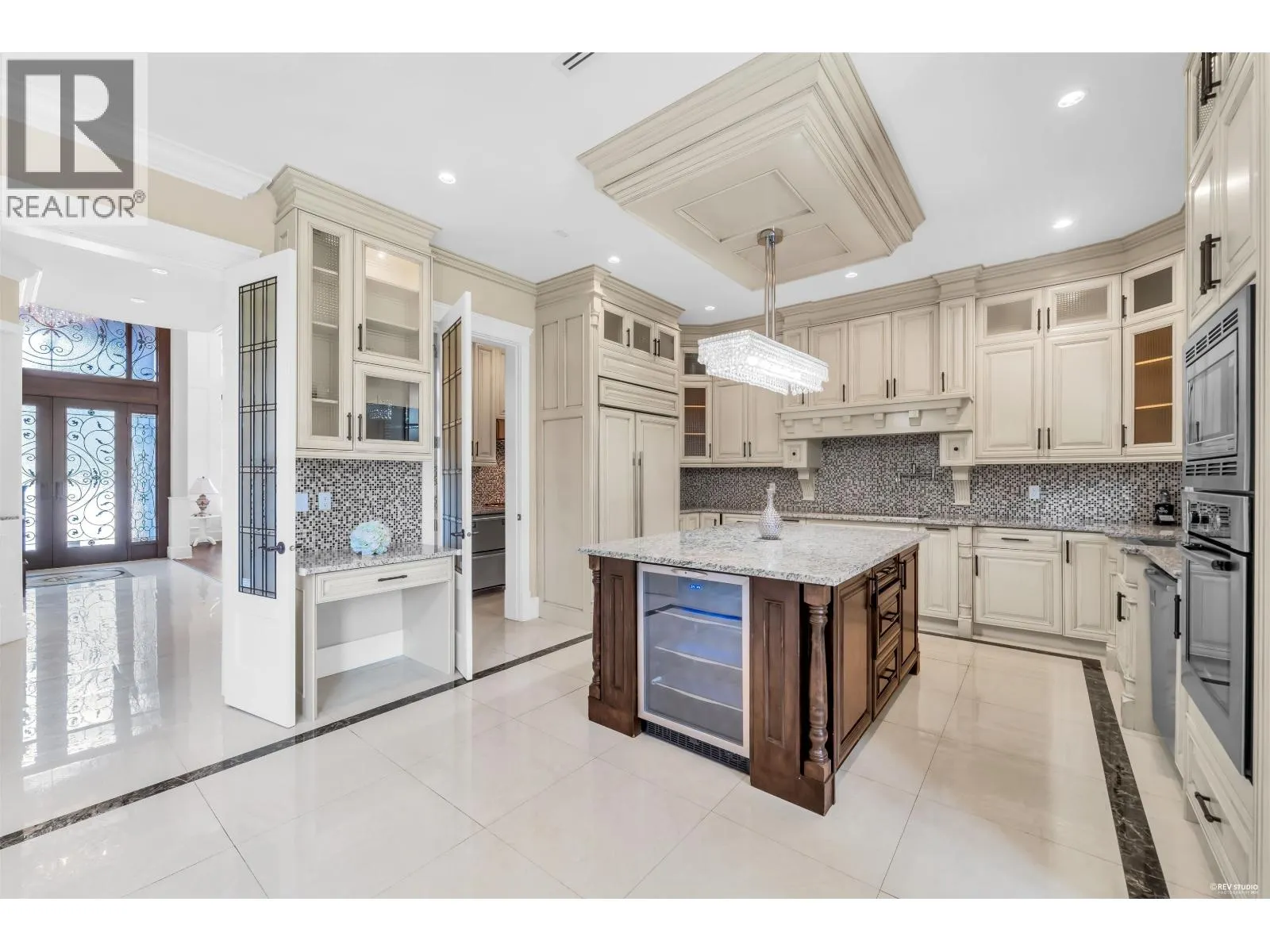 5628 GIBBONS DRIVE