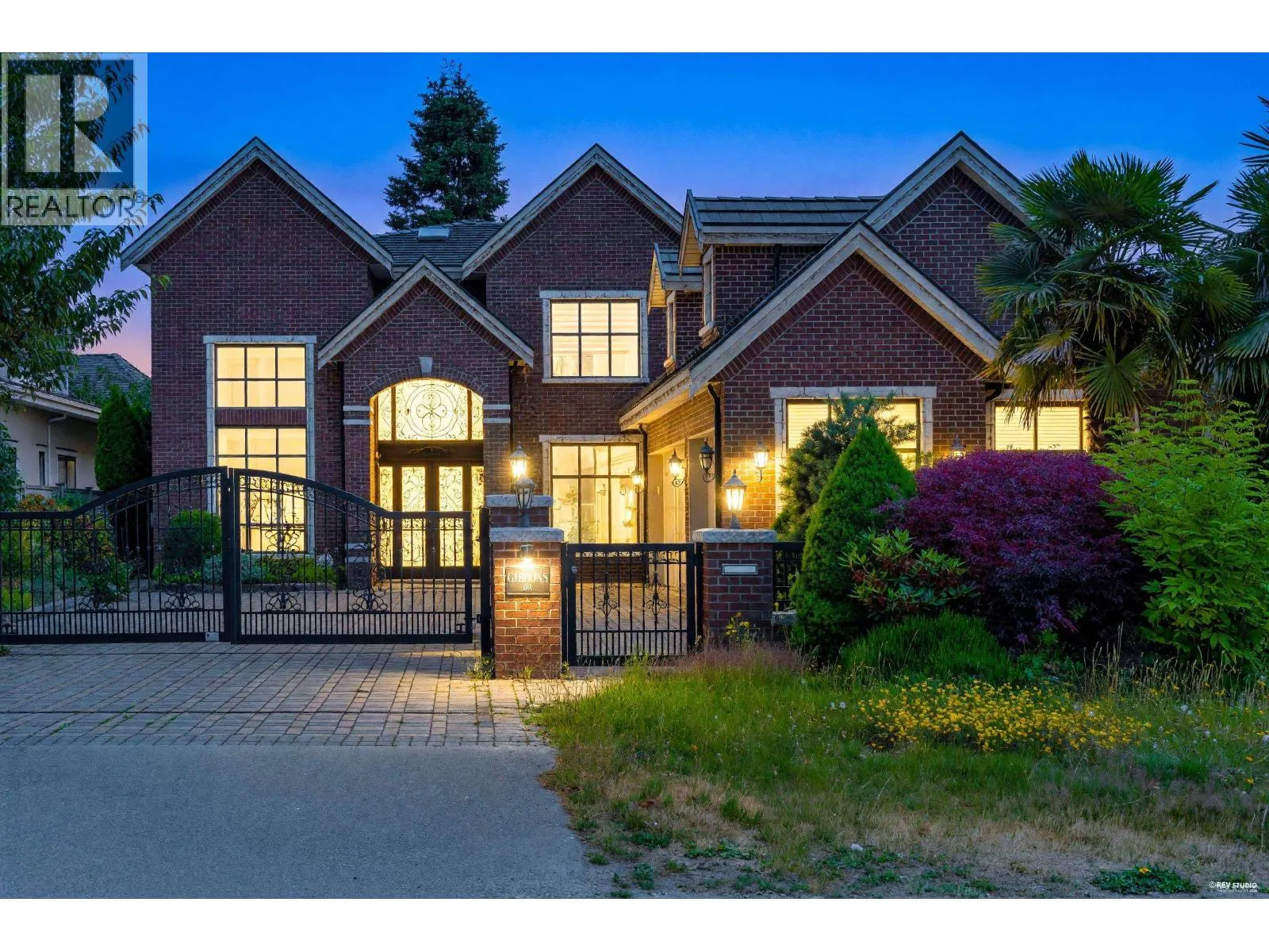 5628 GIBBONS DRIVE
