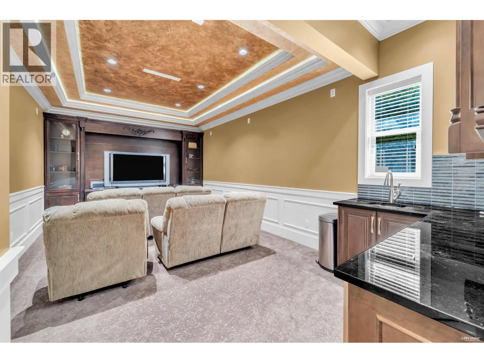 5628 GIBBONS DRIVE