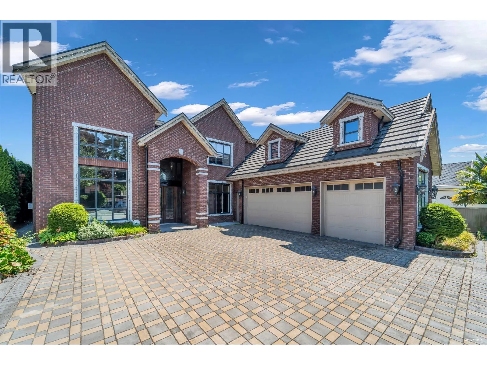 5628 GIBBONS DRIVE