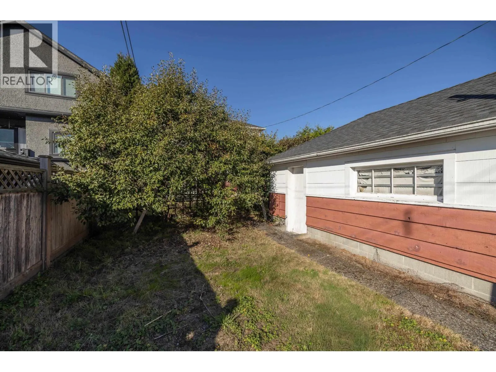 3368 PARKER STREET