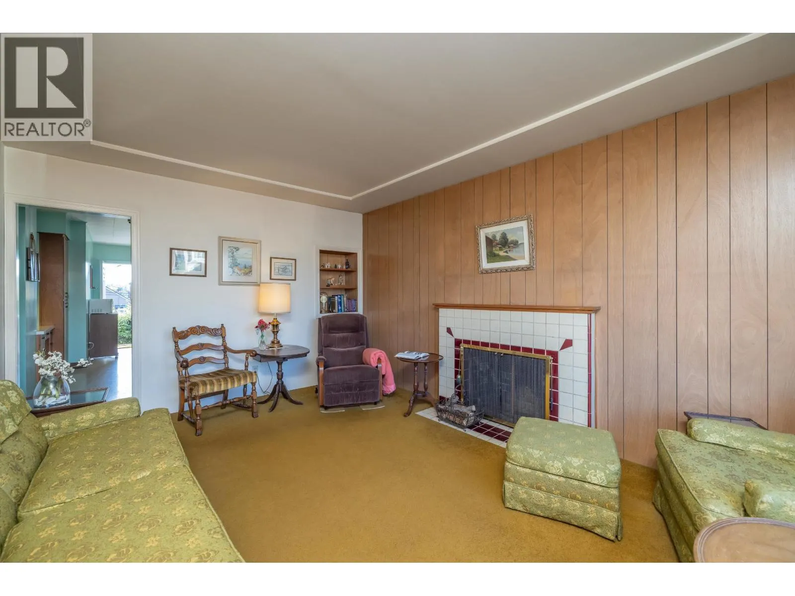 3368 PARKER STREET