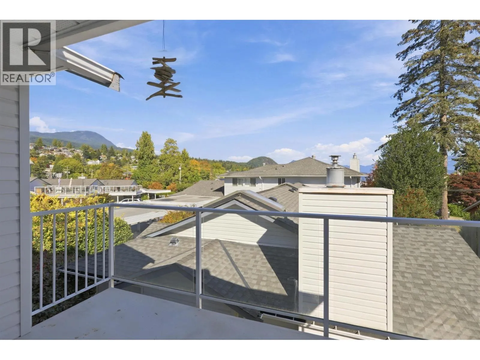 15 699 DOUGALL ROAD