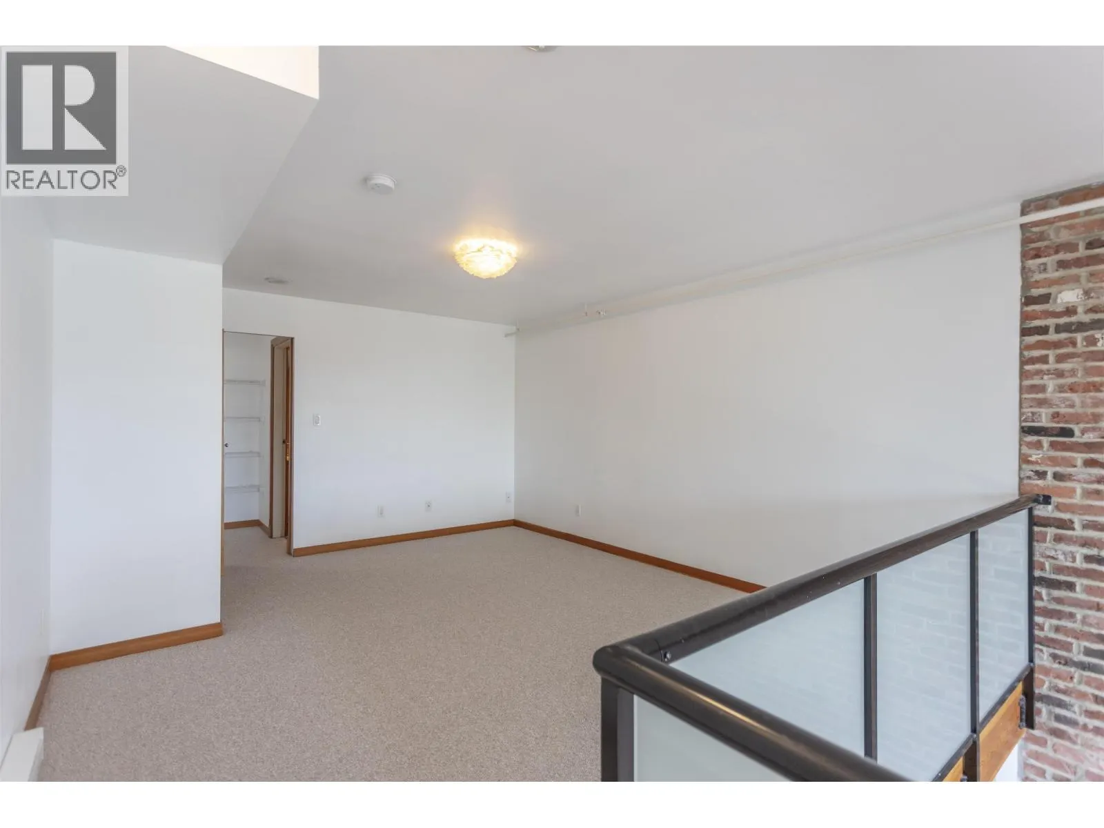 217 10 RENAISSANCE SQUARE