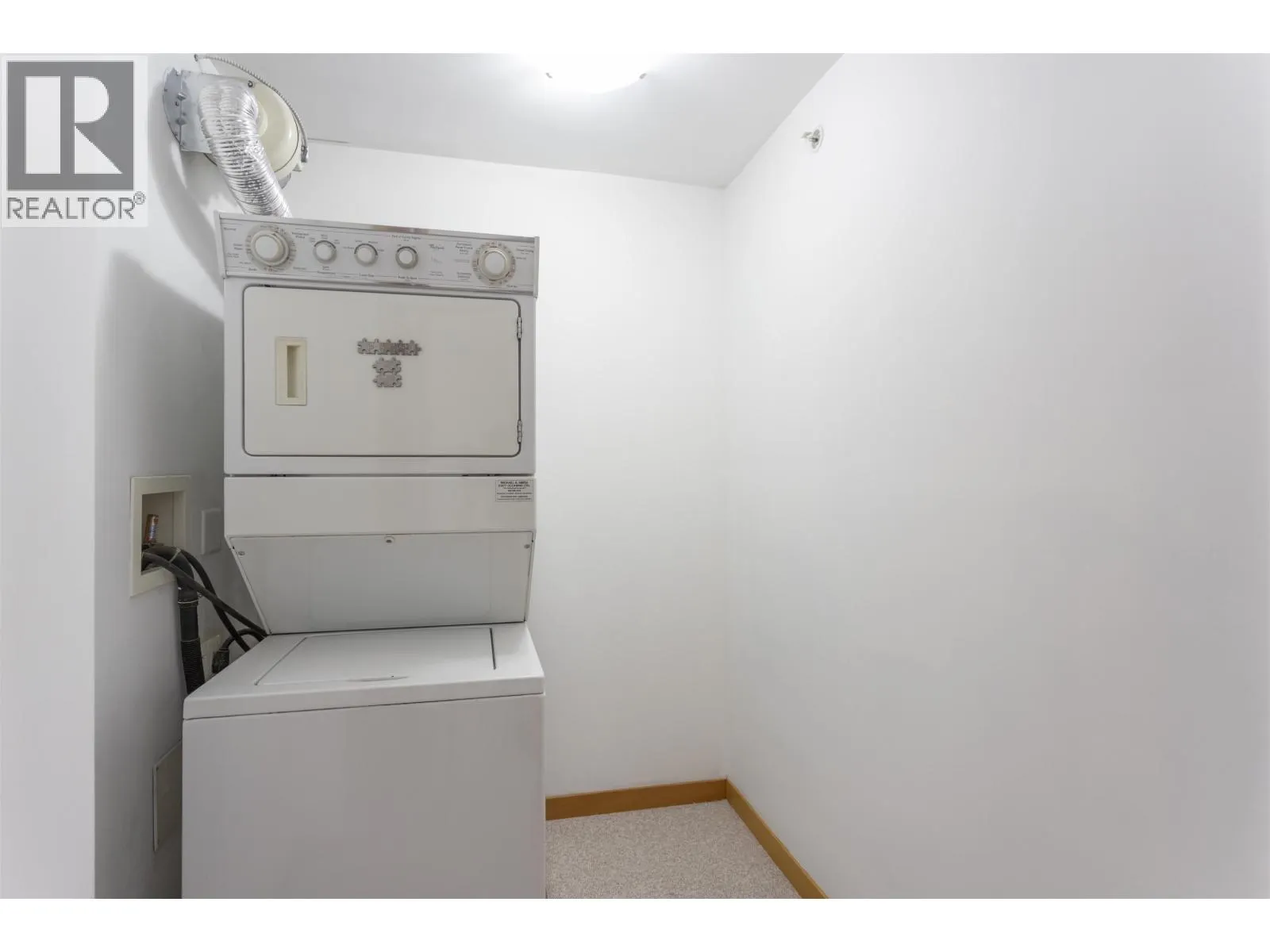 217 10 RENAISSANCE SQUARE