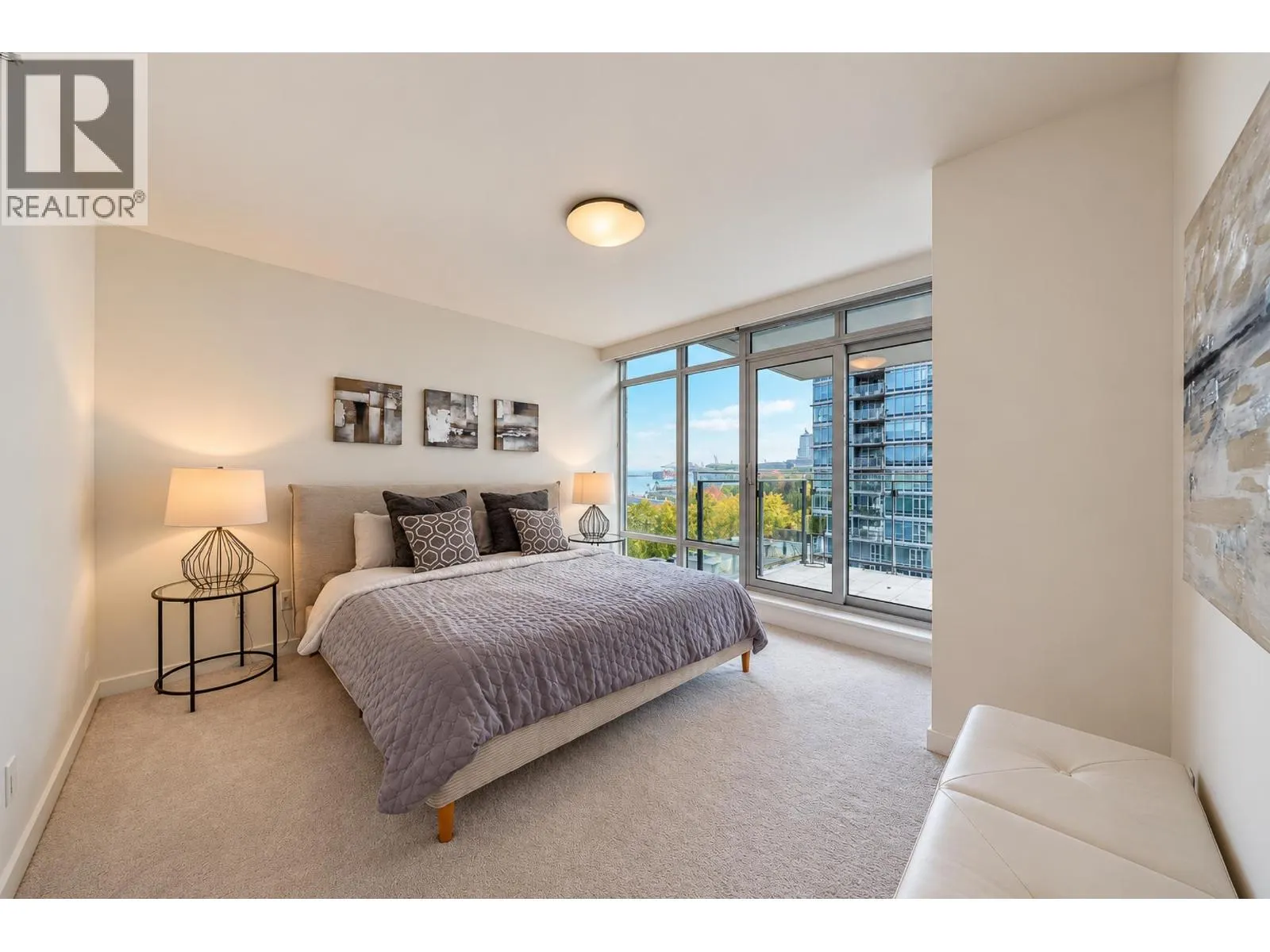803 1281 W CORDOVA STREET