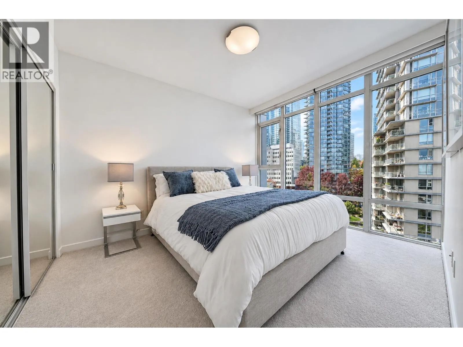 803 1281 W CORDOVA STREET