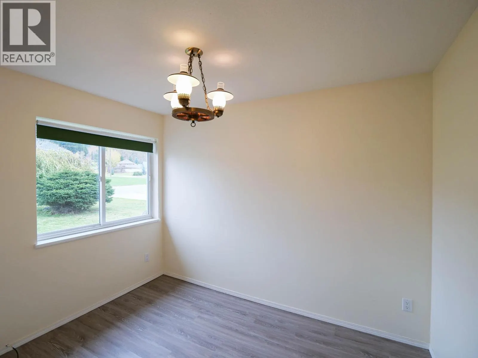 105 LOWE STREET