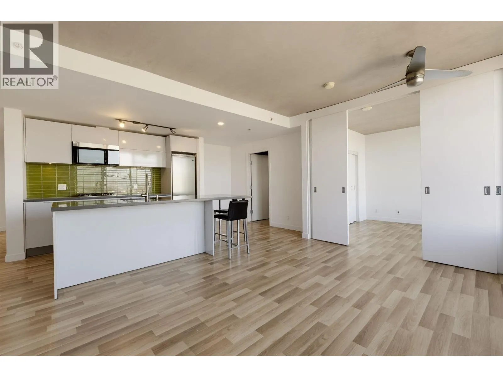 1803 108 W CORDOVA STREET