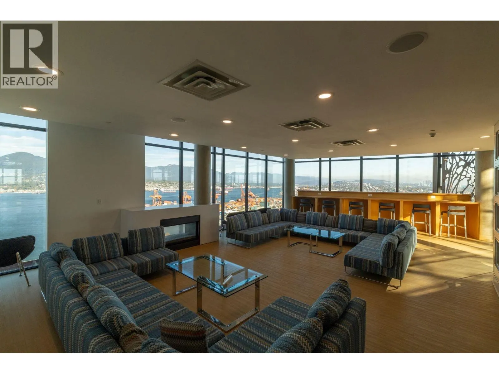 1803 108 W CORDOVA STREET