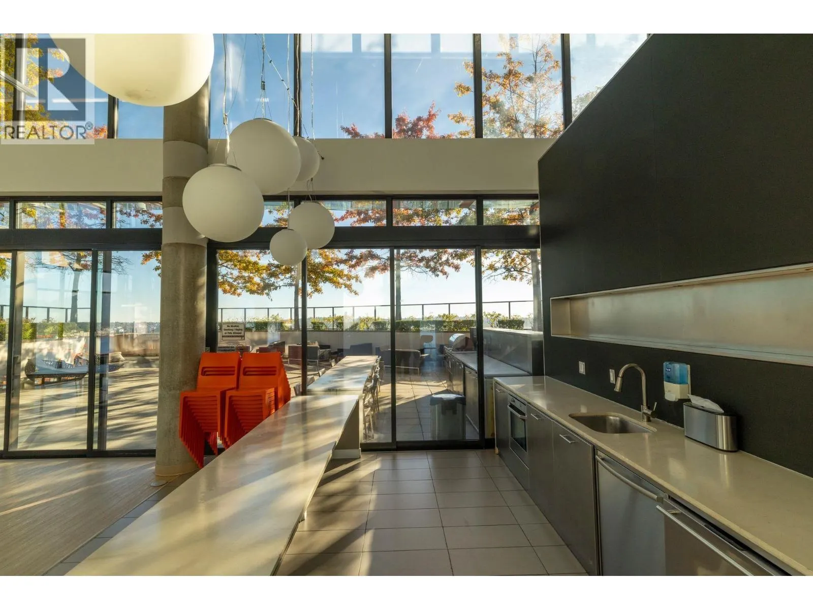 1803 108 W CORDOVA STREET