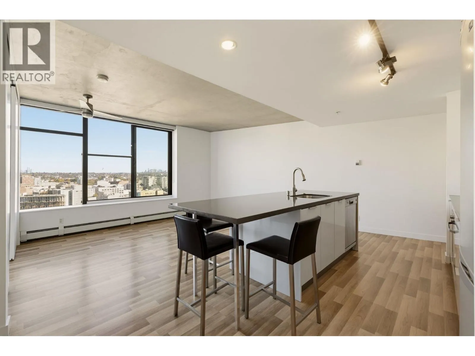 1803 108 W CORDOVA STREET